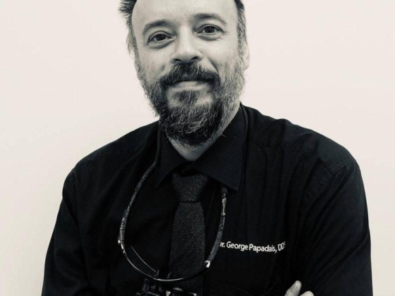 Dr George Papadakis - Certified Diamond Invisalign Specialist